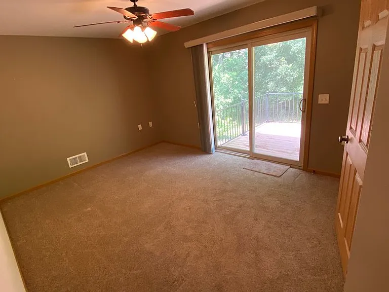 722 Hagman St #722 — Photo 8