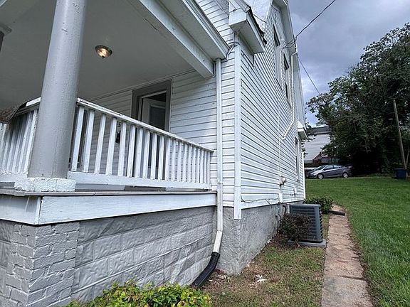 2nd image of 2115 Salem Tpke NW