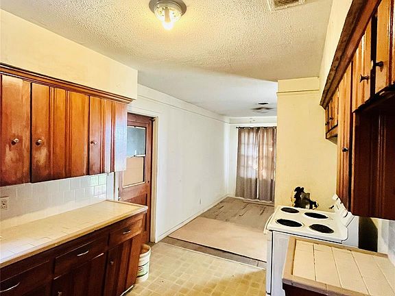 5th image of 12426 Ledger Ln