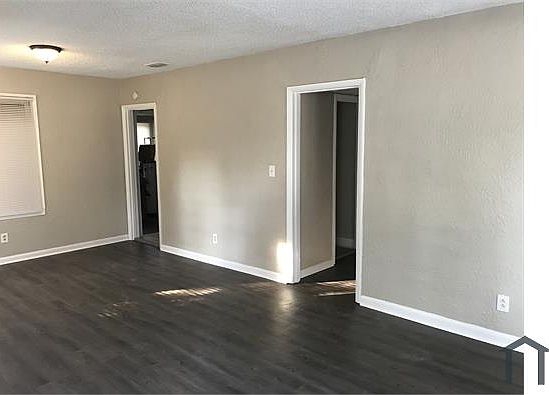 2nd image of 1030 Lake Forest Blvd