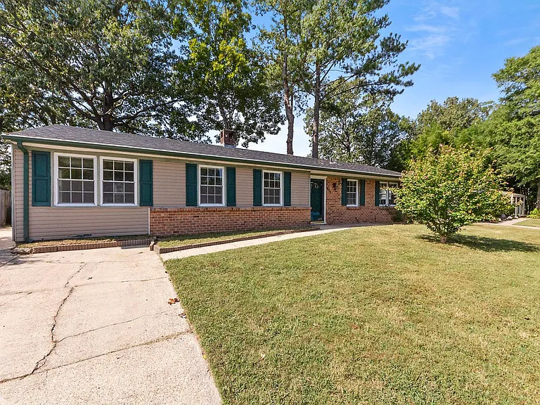 605 Presidential Blvd — Photo 1