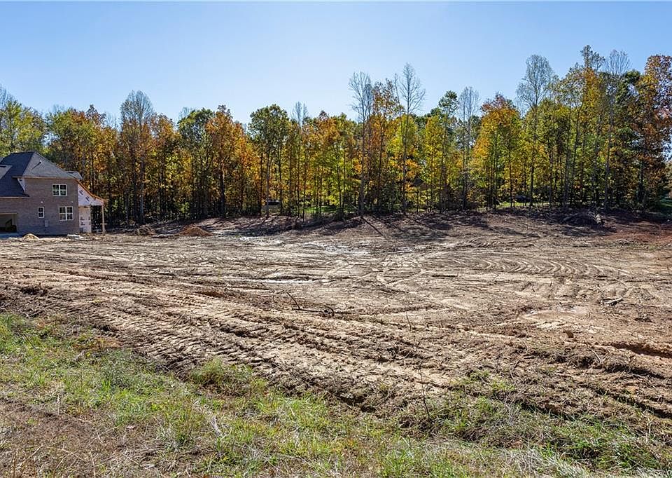 2nd image of 7000 Claren Oaks Ct