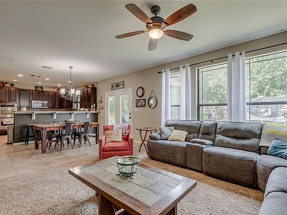 5th image of 405 Paseo Grand Dr