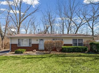 646 N Cove Ct, Decatur, IL 62521