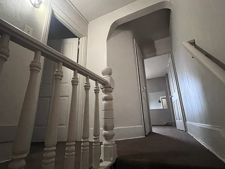 17 Poplar St — Photo 6