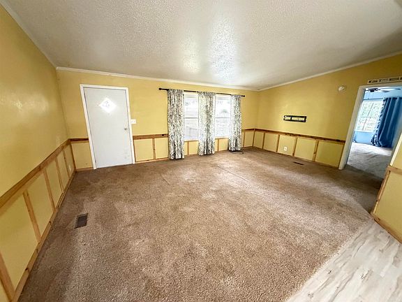 5th image of 53 Ridgedale Cir