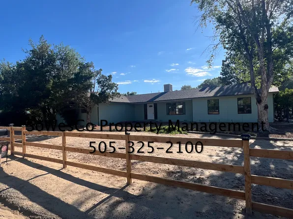 5108 Hallmarc Dr, Farmington, NM 87402