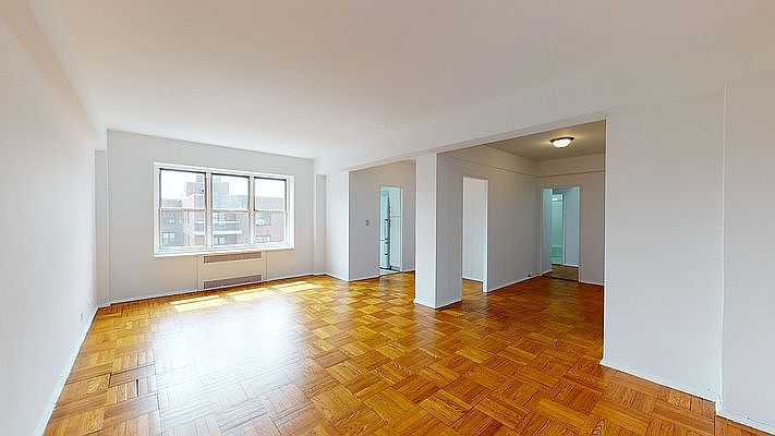 1st image of 10106 67th Dr APT 2G
