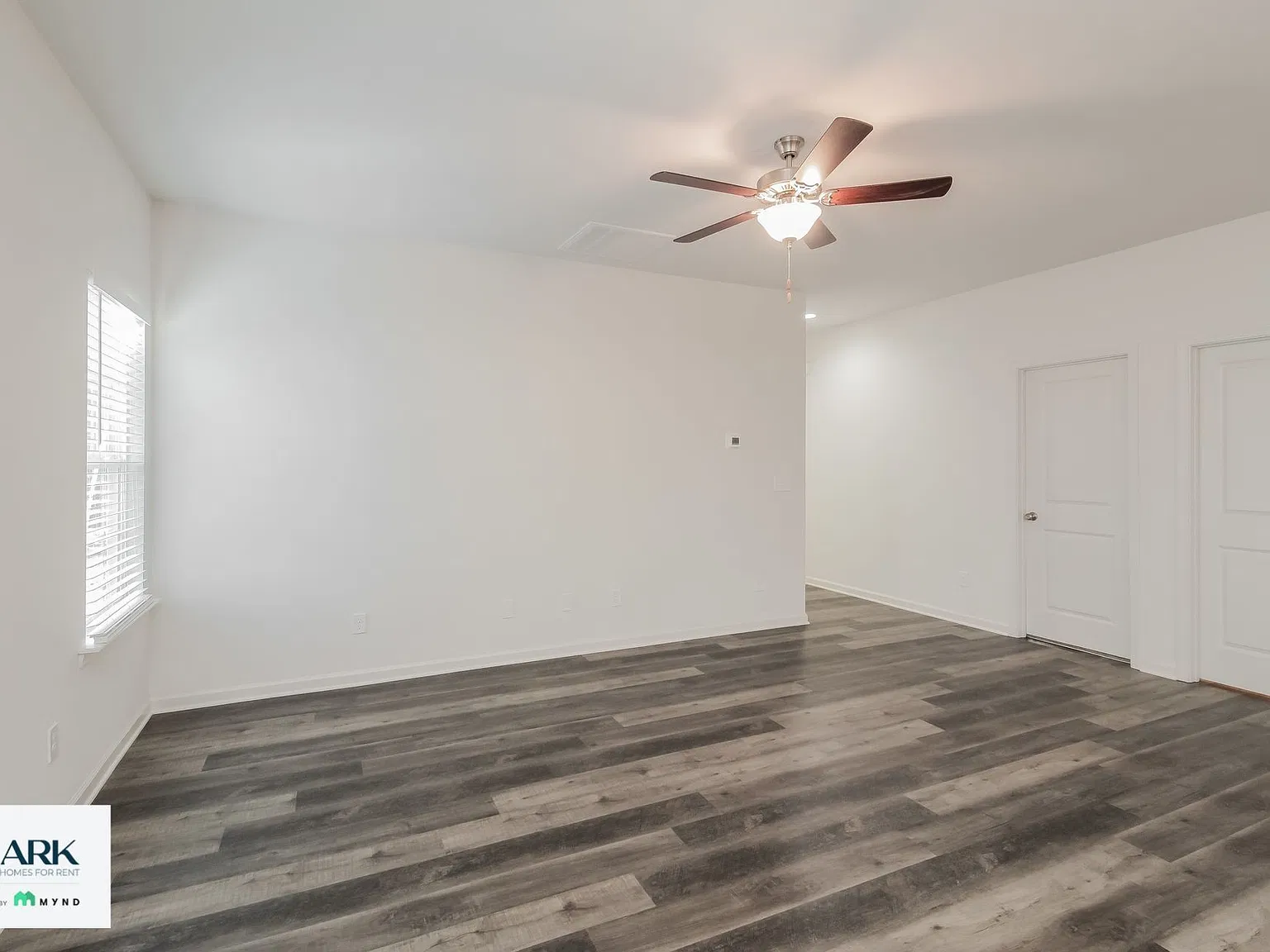 3 bed, 2.0 bath, 1244 sqft, $1,740 — Photo 3