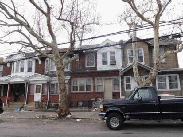 2232 S 65th St, Philadelphia, PA 19142
