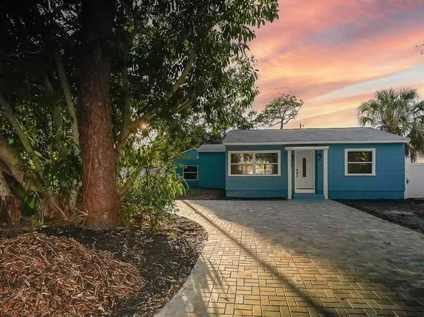 1413 60th St S, Gulfport, FL 33707