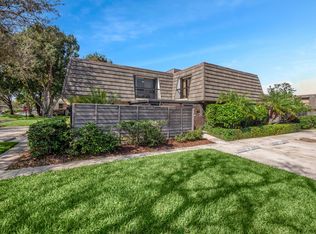 704 7th Ter, Palm Beach Gardens, FL 33418