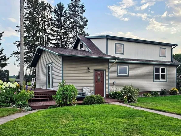 2071-11 1/2 St, Cumberland, WI 54829