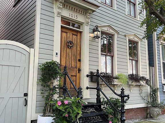 2nd image of 1015 Queen St