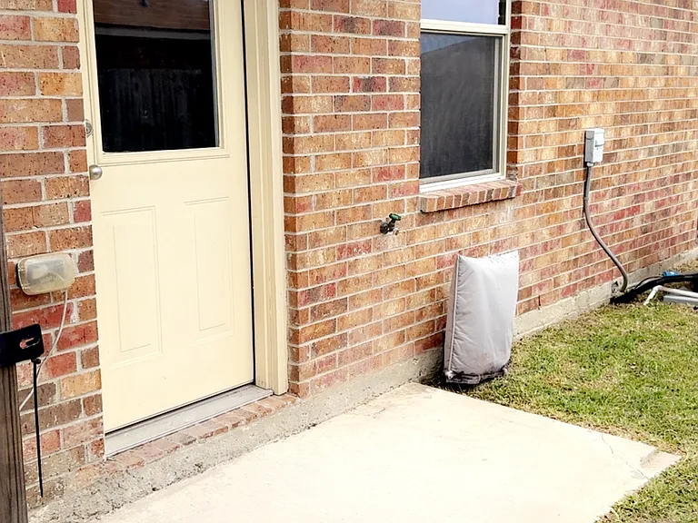 1209 Vanguard Ln #B — Photo 27