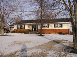 2637 Stony Point Rd, Grand Island, NY 14072