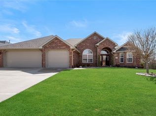 119 Skinner St, Centerton, AR 72719