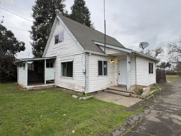 734 Alder St, Medford, OR 97501