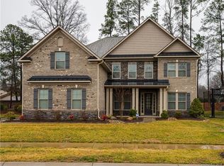 5724 Sardis Hall Ct, Charlotte, NC 28270