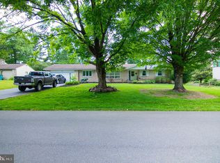 13232 Glendale Dr, Hagerstown, MD 21742