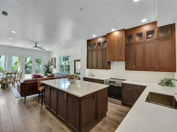 2609 Estrella Ct, Naples, FL