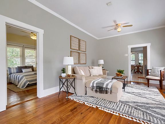 4th image of 608 E MISTLETOE AVE