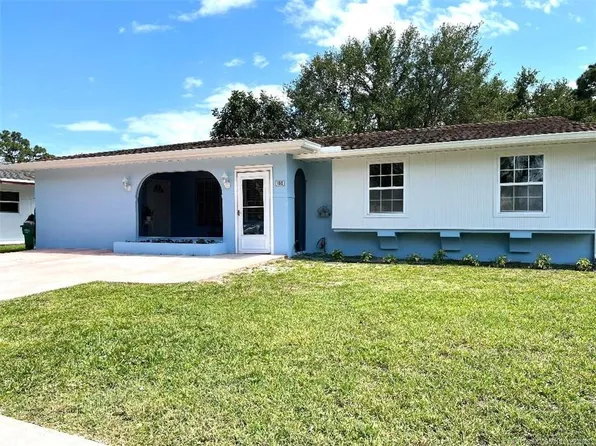 190 Eaton Dr, Port Saint Lucie, FL 34952