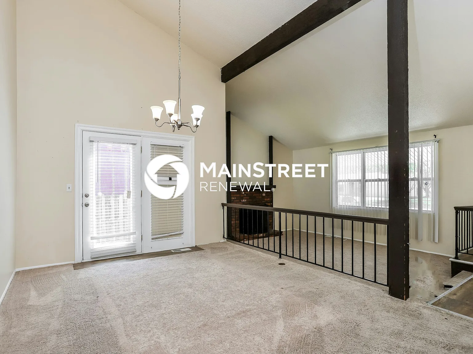 1702 Barkwood Dr — Photo 4