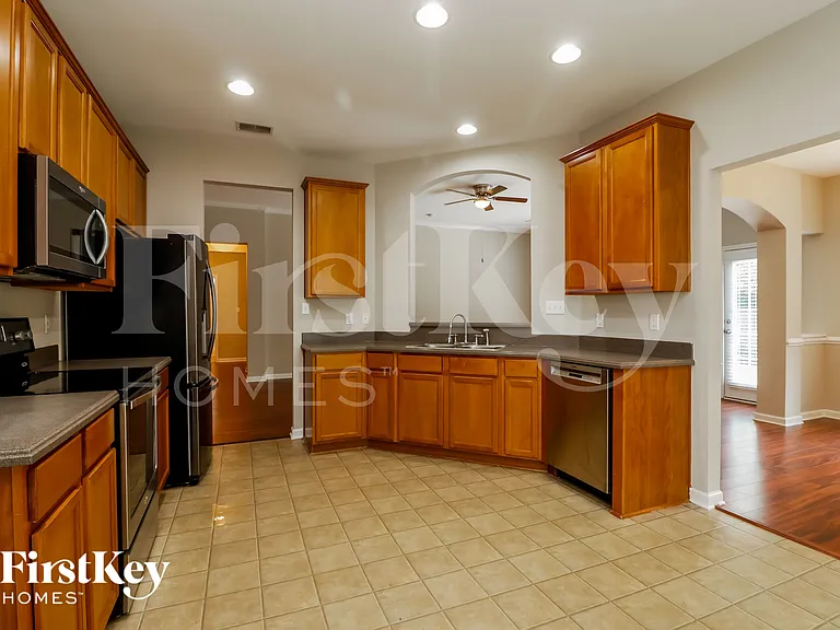 9661 Pebble Creek Blvd — Photo 7