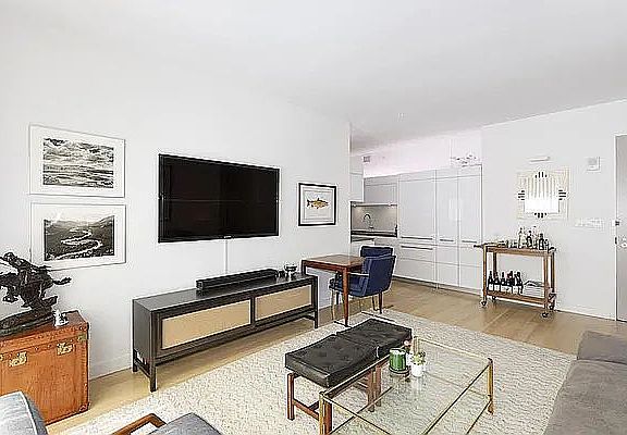 3rd image of 241 5th Ave APT 7