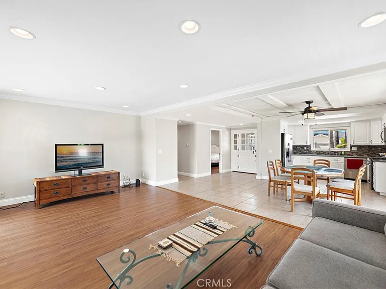 710 Avenida Columbo — Photo 8