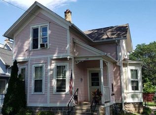 1646 Elmwood Ave, Oshkosh, WI 54901