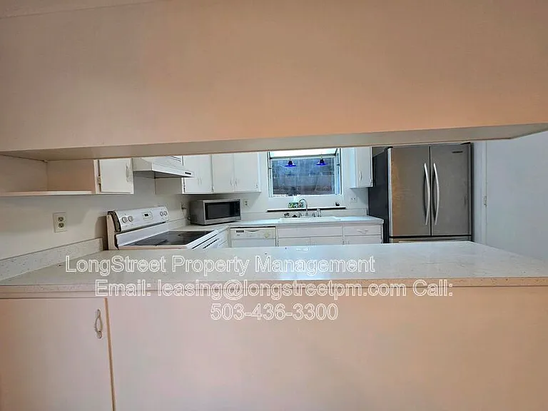 2711 Newton St — Photo 18