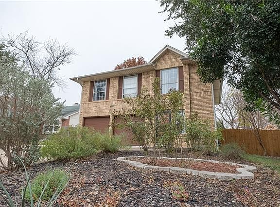 4th image of 2305 N Shields Dr