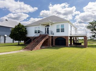 102 Sandpiper Ln, Lake Charles, LA 70607