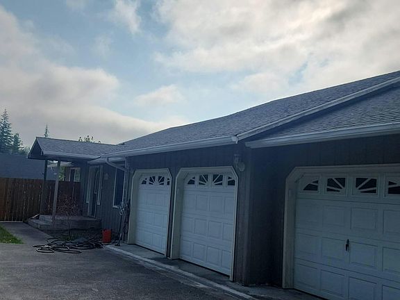 2nd image of 75350 Fern Hill Rd