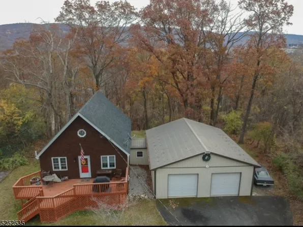 8 Orchard Dr, Vernon Twp., NJ 07462