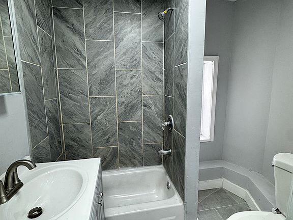 5th image of 316 Market St #10