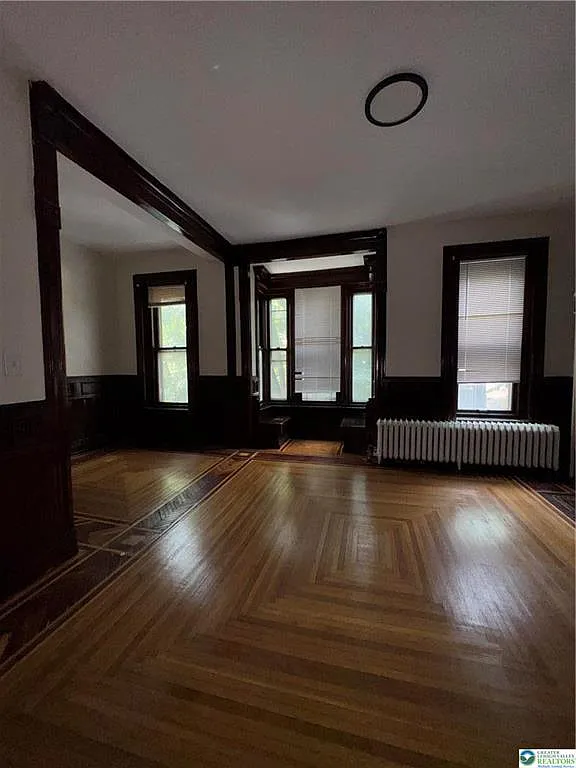 2 bed, 1.0 bath, 1200 sqft, $1,600 — Photo 3