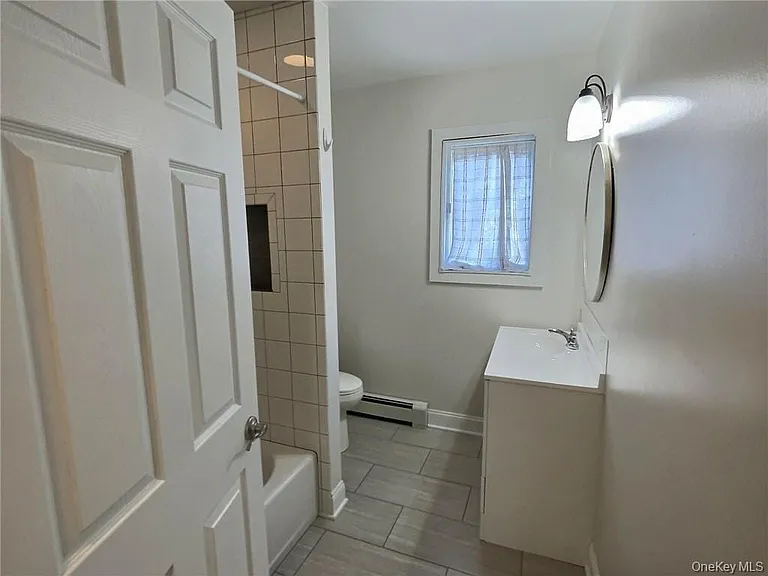 272 Main St #2 — Photo 16