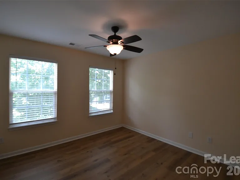 6820 Beverly Springs Dr — Photo 24