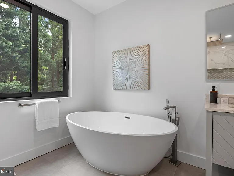 354 Winding Way — Photo 43
