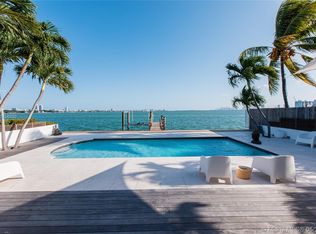 1850 Bay Dr, Miami Beach, FL 33141