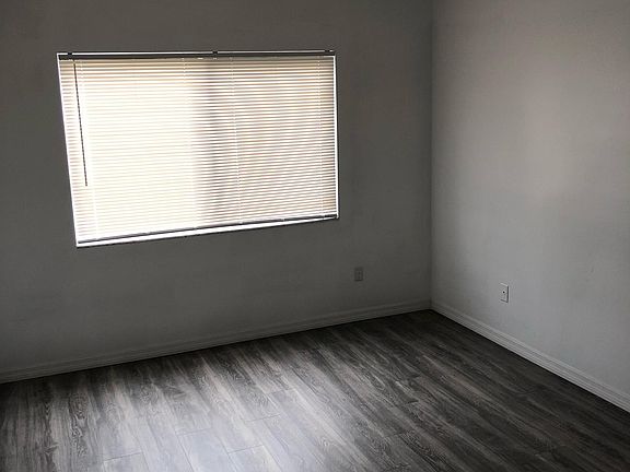 4th image of 632 Kenwick 104 Cir