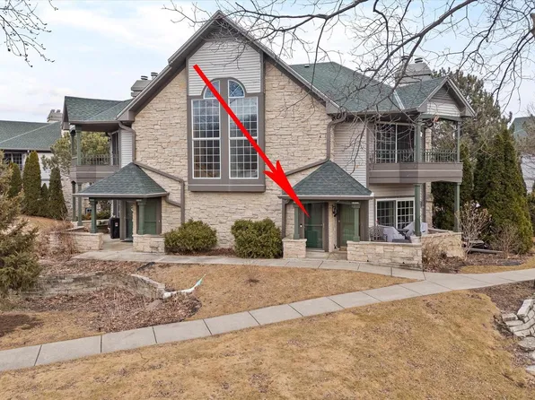 9377 Forest Home AVENUE, Hales Corners, WI 53130