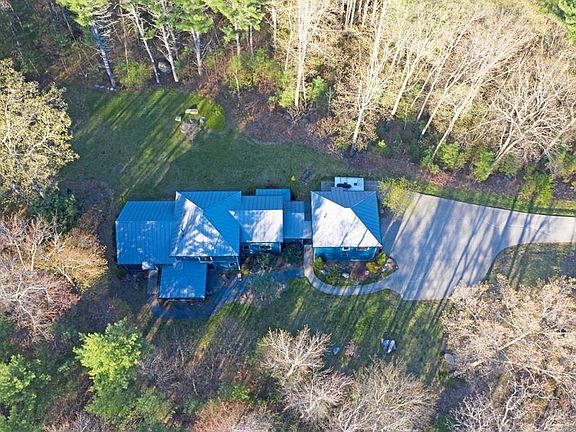 4th image of 62 Buffam Rd