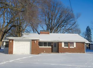 108 N Locust St, Maroa, IL 61756