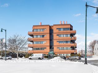 1 Carey Cir APT 304, Revere, MA 02151
