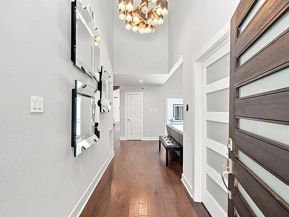 3rd image of 8849 Larston St