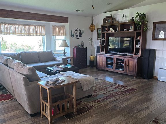 4th image of 477-505 Laura Rd